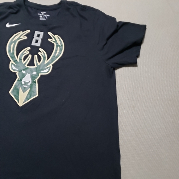 Nike Milwaukee Bucks # 8 Dellavedova Black T Shirt Men's XXLarge - Picture 3 of 16